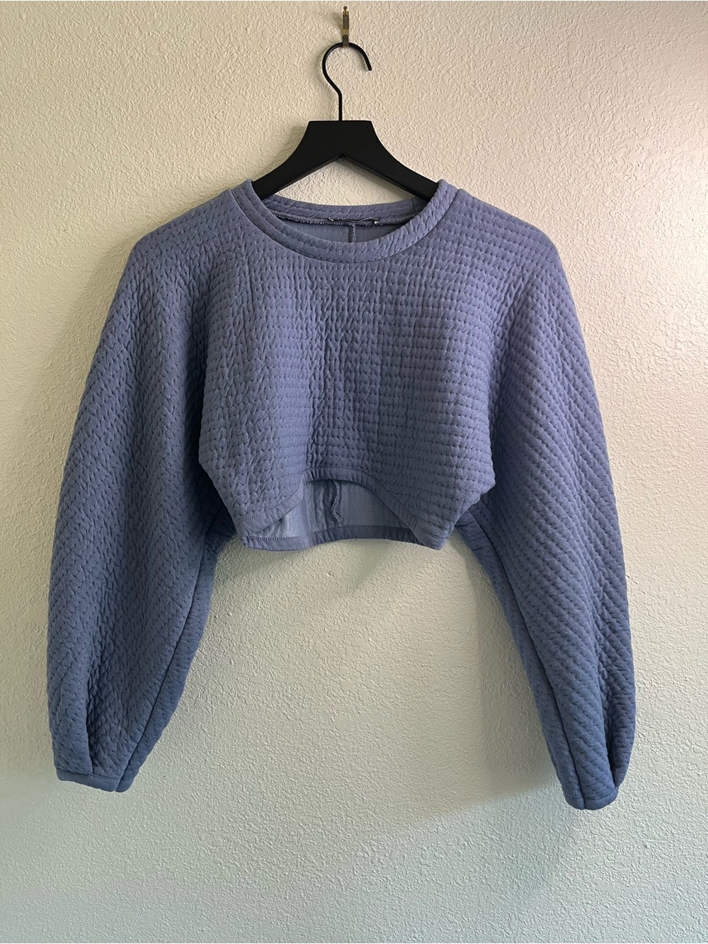 Zara Cropped Quilted Crewneck Top - Dusty Blue S